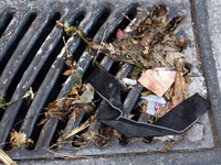 Πάτρα: Καλύπτουν τα φρεάτια με ταπέτα!