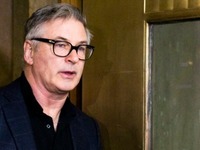 Ο Άλεκ Μπάλντουιν επιστρέφει στη δουλειά...