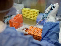 Κορωνοϊός: Στην Πάτρα σήμερα 12 κινητές ...