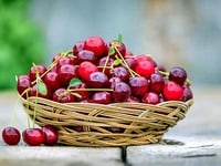 Το αντιοξειδωτικό καλοκαιρινό φρούτο που...