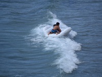 Η χώρα ανάμεσα σε 3 εποχές - Που οφείλετ...