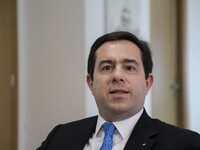 Ν. Μηταράκης: Η αποσυμφόρηση των νησιών ...