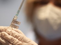 Φαρμακοβιομηχανίες κατά Μπάιντεν που ζήτ...