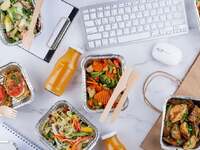 Τροφική δηλητηρίαση: Ποια τρόφιμα δεν πρ...