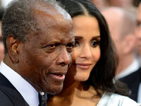  Πέθανε ο οσκαρικός ηθοποιός Σίντνεϊ Πουατιέ  