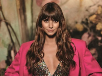 Η εκπληκτική ομοιότητα της Ηλιάνας Παπαγ...