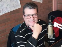 Έφυγε από τη ζωή ο δημοσιογράφος Θοδωρής Ακάλεστος