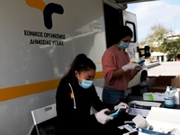 Κορωνοϊός: Ολοταχώς για ρεκόρ κρουσμάτων...