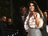 Το πρώτο μήνυμα και το συρτάκι της Γκιλφ...