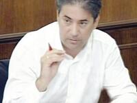 Την έδρα στο τμήμα Υπηρεσιών του Επιμελη...