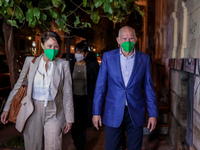 Εκλογές ΚΙΝΑΛ: Ο Γιώργος Παπανδρέου συνε...