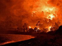 Πυρκαγιά-Κορινθία: Μαίνεται για 5η μέρα-...