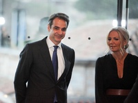 Στο παλάτι με τη Βασίλισσα Ελισάβετ θα δ...