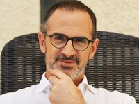 Με το "Ακάκιε" ο Κώστας Κρομμύ...