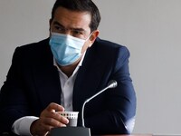 Έκκληση Αλέξη Τσίπρα: Εμβολιαστείτε και ...