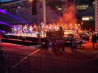 Ο ροκ ήχος των Πυξ Λαξ ενώθηκε με το χει...