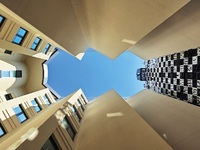 Γεμάτο κορυφαίους Ελληνες εικαστικούς: Π...