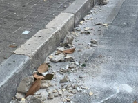 Πάτρα: «Έβρεξε» σοβάδες στη Ρήγα Φερραίου