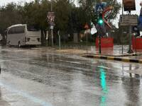 Καιρός: Bροχή, σκόνη και αέρας στην Πάτρ...