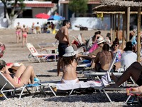 Οι κανόνες του κορωνοϊού στις παραλίες -...