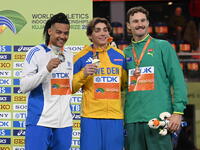 Εμμανουήλ Καραλής: Η απονομή του ασημένι...