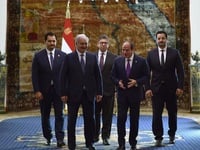 Επαφές Σίσι- Χάφταρ στο Κάιρο για ΑΟΖ Αι...