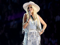 Άννα Βίσση: Live στο ΟΑΚΑ των 100.000 θε...