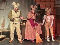 Πάτρα: Παρατείνονται οι παραστάσεις του ...