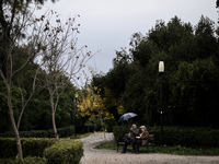 Καιρός σήμερα: Βροχές, καταιγίδες και πτ...