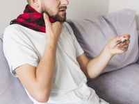 Πονόλαιμος: Τέσσερα top γιατροσόφια που ...