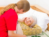 Κάνουν τη ζωή δύσκολη σε έναν κατάκοιτο