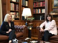 Ευχές απο την Κατερίνα Σακελλαροπούλου γ...