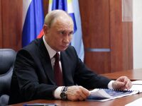 Η Μόσχα προκαλεί - Παραβιάσεις από τη Ρω...