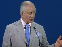 Το μήνυμα του Βασιλιά Κάρολου: Φόρεσε γρ...