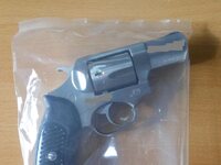 Αυτό είναι το όπλο από το οποίο χτυπήθηκ...