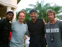 Ο σκηνοθέτης Μάικλ Μπέι σχολίασε το χαστ...