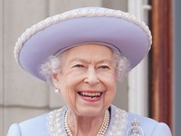 Βασίλισσα Ελισάβετ: Όλη η οικογένεια στο...