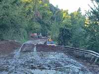 Καιρός: Κλειστή η παλιά εθνική στον Ελαι...