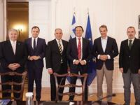 Μητσοτάκης – Κατσανιώτης υποδέχθηκαν αντ...