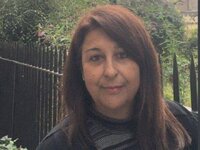 Θρήνος στην κηδεία της καθηγήτριας που π...