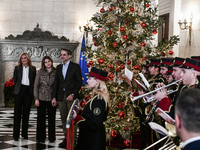 Χριστουγεννιάτικα κάλαντα από διάφορες π...