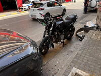 Πάτρα: Σοβαρό τροχαίο στη Γούναρη- Πληρο...