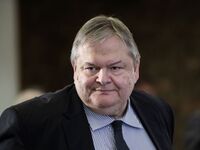 Βενιζέλος για Κανελλόπουλο: Κριτήριο αξι...