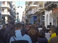 Πάτρα: Στους δρόμους φοιτητές- Έκαναν πο...