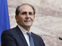 «Έφυγε» ο Απ. Βεσυρόπουλος- Τα συλλυπητή...