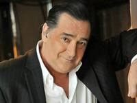 Βασίλης Καρράς: Βγήκε από το νοσοκομείο-...