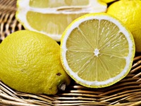 Λεμόνια: Πώς τα συντηρούμε σε βάζο για έ...