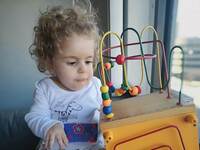 Ο μικρός Παναγιώτης Ραφαήλ αφηγείται τα ...