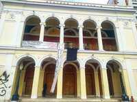 Πάτρα- Θέατρο Απόλλων: Αγωνία και αντιδρ...