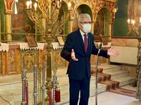 Ομιλία  του Άγγελου Τσιγκρή στην Κέρτεζη...